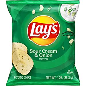 LAY'S SOUR CREAM & ONION CHIPS (32 G)