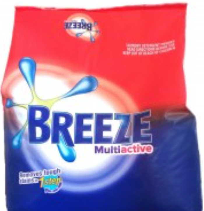 BREEZE MULTI-ACTIVE LAUNDRY DETERGENT (840 G)