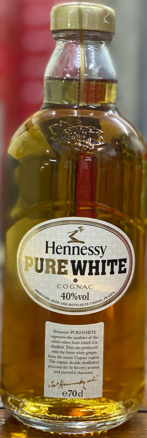 HENNESSY PURE WHITE (700 ML)