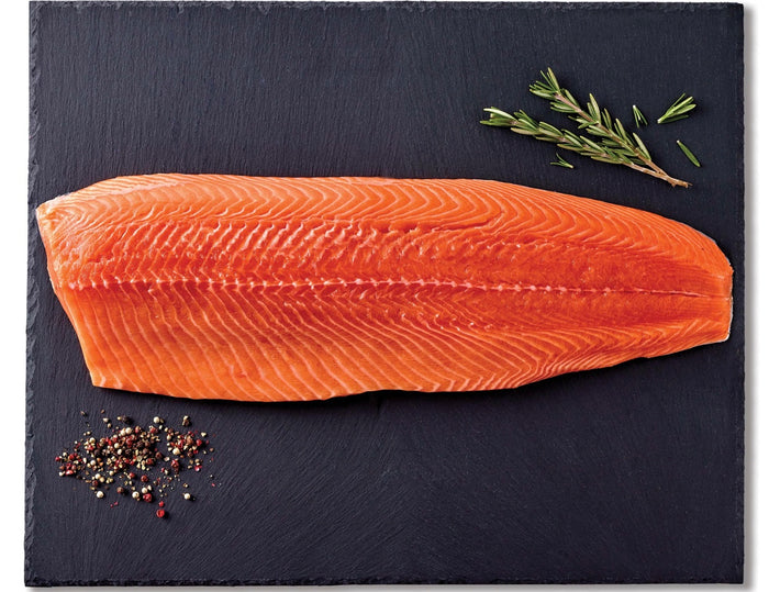 SALMON FILLET (SKIN ON)